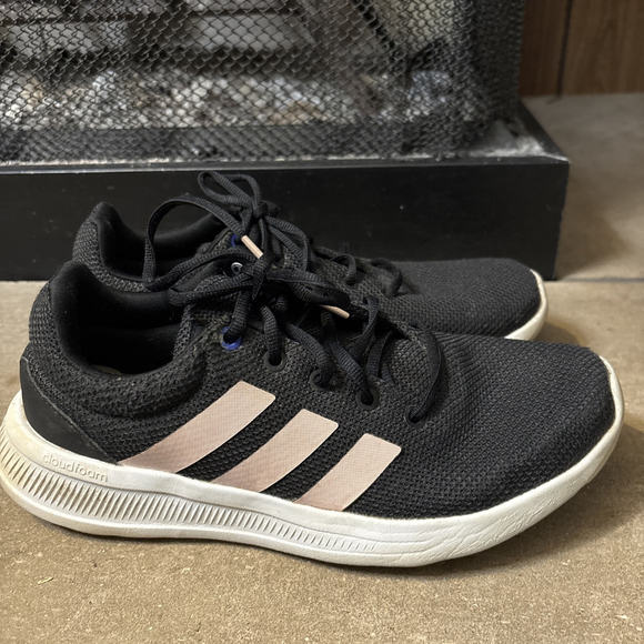 adidas Lite Racer CLN 2.0 Black - GZ2818. Great Condition, Only Worn 2x size 9 - Picture 1 of 7